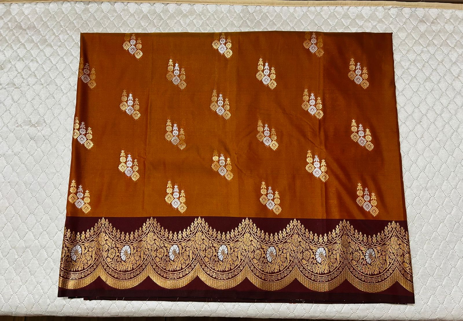 Soft Silk Saree – Classic Temple Border Elegance - Image 4